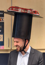 Zum Artikel "Wir gratulieren zur Promotion"